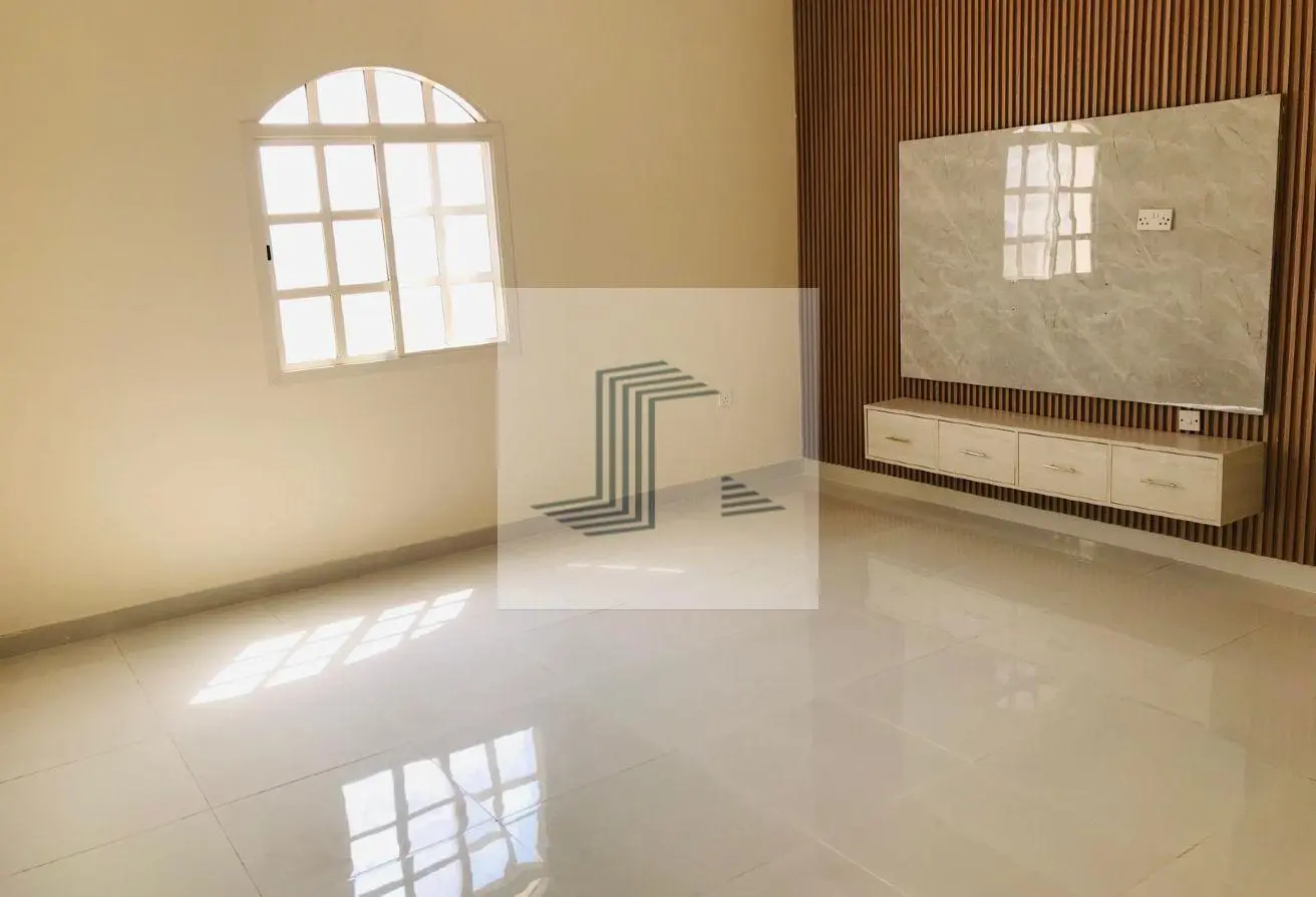 63422180 - Property Main Image