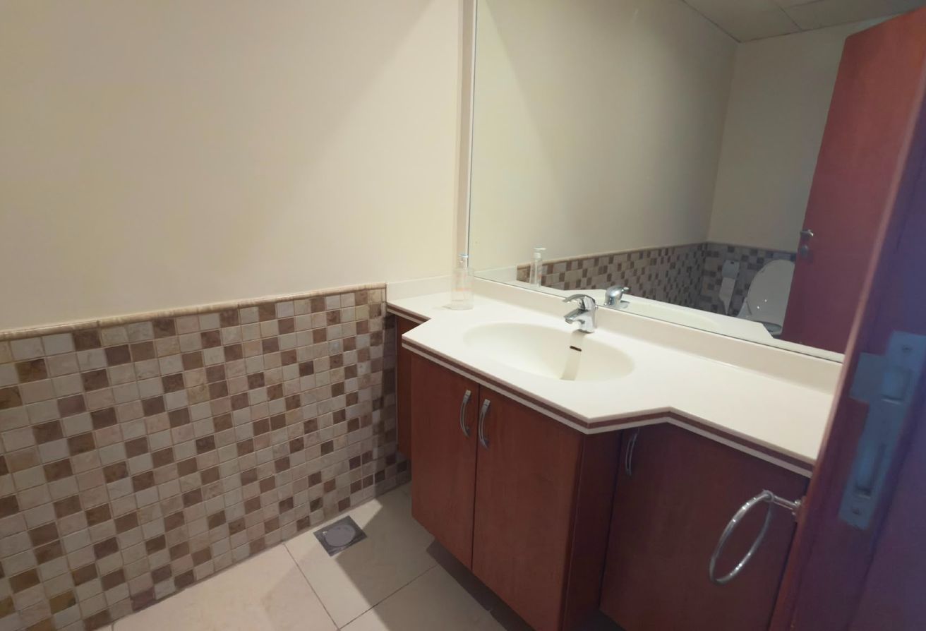 2 Bedroom Apartment | Beach Access|Full Amenities thumbnail 14