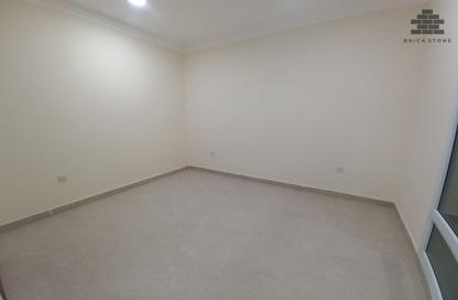 Apartment - 1 Bedroom - 2 Bathrooms for rent in Umm Ghwailina Comm - Umm Ghuwalina - Umm Ghuwailina - Doha