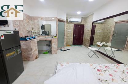 Apartment - Studio - 1 Bathroom for rent in Umm Ghwailina Comm - Umm Ghuwalina - Umm Ghuwailina - Doha Apartment - Studio - 1 Bathroom for rent in Umm Ghwailina Comm - Umm Ghuwalina - Umm Ghuwailina - Doha