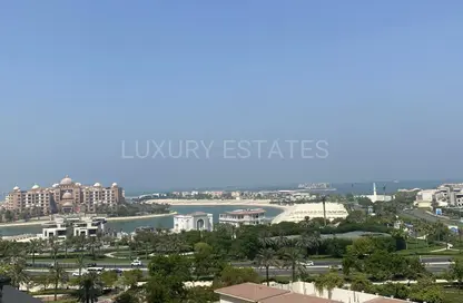 Apartment - 2 Bedrooms - 3 Bathrooms for rent in East Porto Drive - Porto Arabia - The Pearl Island - Doha