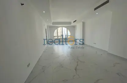 Apartment - 2 Bedrooms - 3 Bathrooms for rent in East Porto Drive - Porto Arabia - The Pearl Island - Doha Apartment - 2 Bedrooms - 3 Bathrooms for rent in East Porto Drive - Porto Arabia - The Pearl Island - Doha