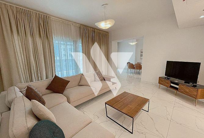 1027295 - Property Image 2