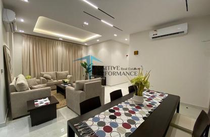 Apartment - 2 Bedrooms - 3 Bathrooms for rent in Thabit Bin Zaid Street - Al Mansoura - Doha