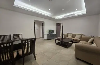 شقة - 2 غرف نوم - 2 حمامات للايجار في ام غوالينا تجارية - ام غويلينا - أم غويلينا - الدوحة