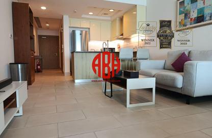 Apartment - Studio - 1 Bathroom for rent in Viva West - Viva Bahriyah - The Pearl Island - Doha