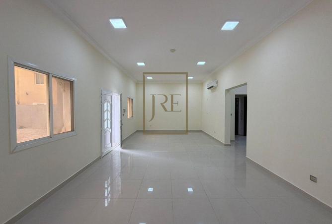 60113143 - Property Main Image