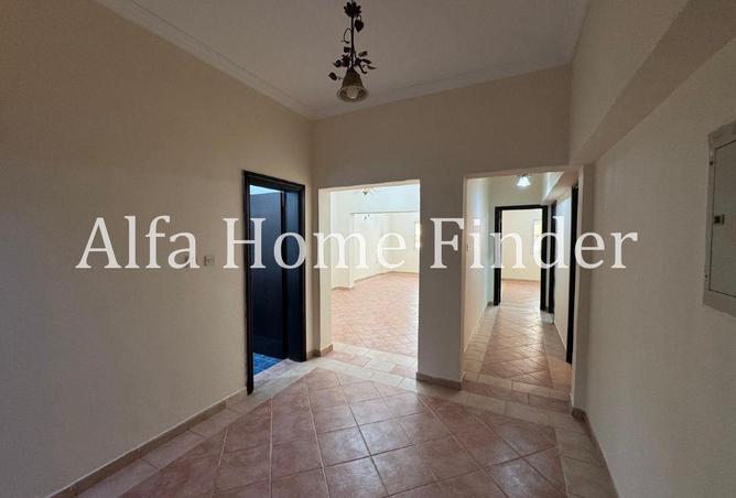 981294 - Property Image 2