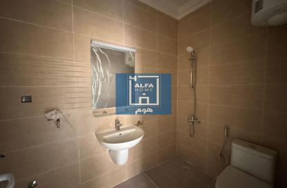 Apartment - 2 Bedrooms - 2 Bathrooms for rent in Bin Omran 35 - Fereej Bin Omran - Doha