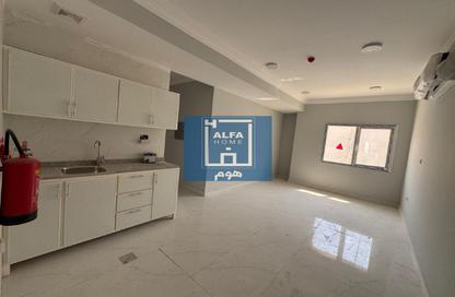Apartment - 2 Bedrooms - 2 Bathrooms for rent in Bin Omran 35 - Fereej Bin Omran - Doha Apartment - 2 Bedrooms - 2 Bathrooms for rent in Bin Omran 35 - Fereej Bin Omran - Doha