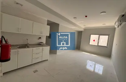 شقة - 2 غرف نوم - 2 حمامات للايجار في 35 بن عمران - فريج بن عمران - الدوحة