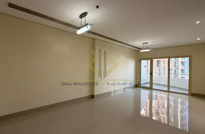 شقة - 2 غرف نوم - 2 حمامات للايجار في مرتفعات مارينا لوسيل - منطقة المارينا - الوسيل