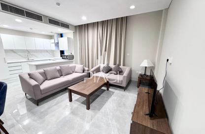 Apartment - 2 Bedrooms - 3 Bathrooms for rent in Giardino Village - The Pearl Island - Doha