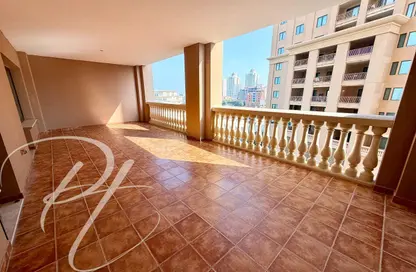 Apartment - 1 Bedroom - 2 Bathrooms for rent in Tower 18 - Porto Arabia - The Pearl Island - Doha