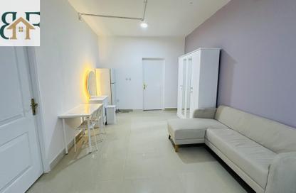 Apartment - Studio - 1 Bathroom for rent in Najma street - Old Airport Road - Doha