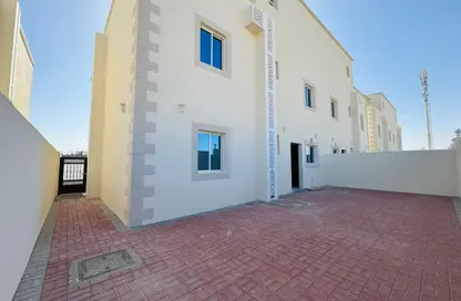 Compound - 6 Bedrooms - 6 Bathrooms for rent in Al Keesa Gate - Al Kheesa - Umm Salal Mohammed