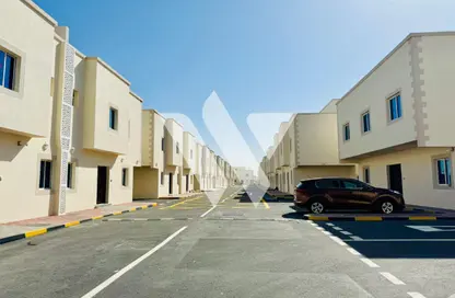Compound - 6 Bedrooms - 6 Bathrooms for rent in Al Kheesa - Al Kheesa - Umm Salal Mohammed