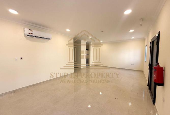 52090235 - Property Image 3