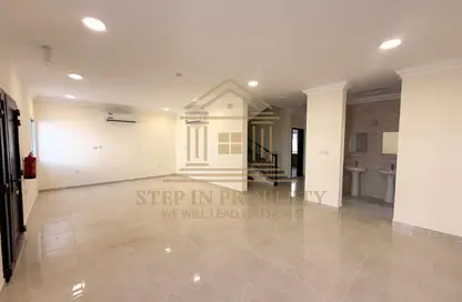 Compound - 6 Bedrooms - 6 Bathrooms for rent in Al Kheesa - Al Kheesa - Umm Salal Mohammed