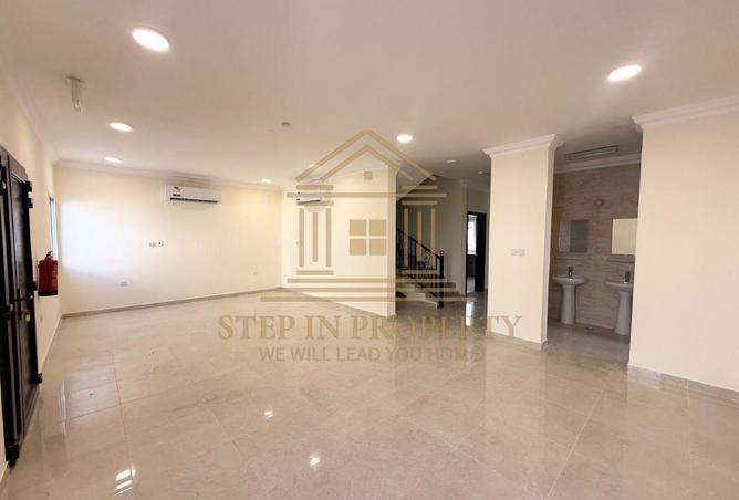 52090235 - Property Main Image