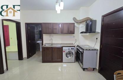 Apartment - 2 Bedrooms - 1 Bathroom for rent in Muntazah 7 - Al Muntazah - Doha