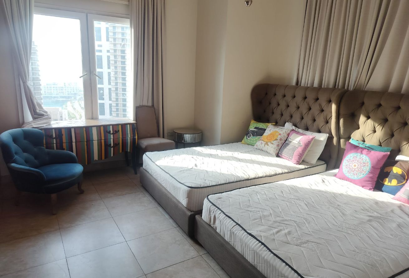 3 Bedroom Fully Furnished Side Marina View thumbnail 10