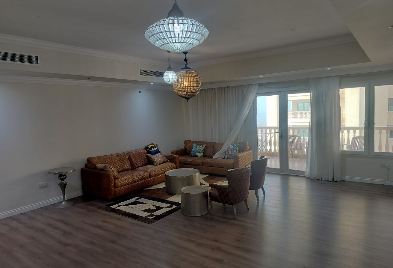 3 Bedroom Fully Furnished Side Marina View thumbnail 13