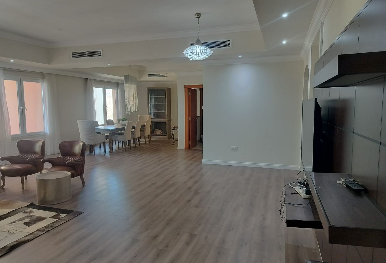 3 Bedroom Fully Furnished Side Marina View thumbnail 11