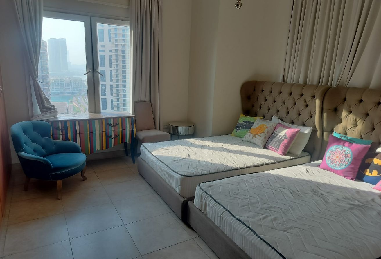 3 Bedroom Fully Furnished Side Marina View thumbnail 9