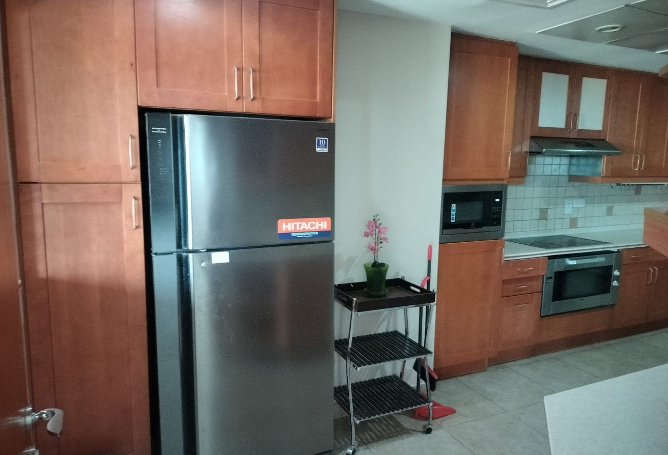 3 Bedroom Fully Furnished Side Marina View thumbnail 14