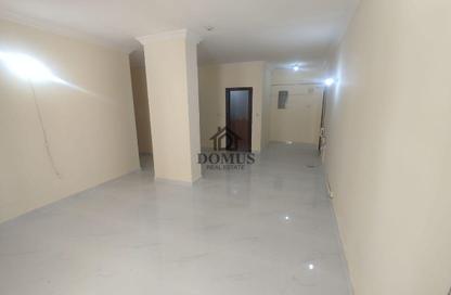 Apartment - 3 Bedrooms - 3 Bathrooms for rent in Hiteen Street - Al Muntazah - Doha