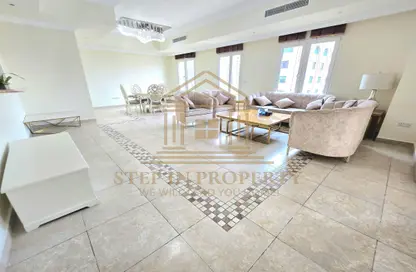 Apartment - 3 Bedrooms - 4 Bathrooms for rent in Porto Arabia Townhouses - Porto Arabia - The Pearl Island - Doha
