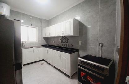 Apartment - 3 Bedrooms - 3 Bathrooms for rent in Thabit Bin Zaid Street - Al Mansoura - Doha