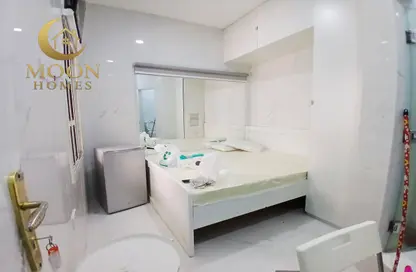 Apartment - Studio - 1 Bathroom for rent in Umm Ghuwailina 4 - Umm Ghuwailina - Doha