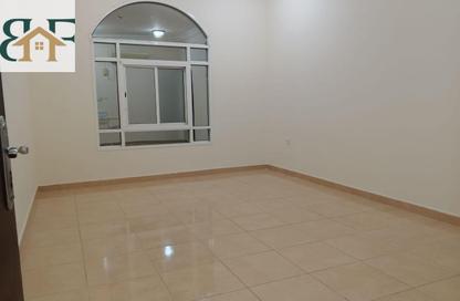 Apartment - 2 Bedrooms - 2 Bathrooms for rent in Bin Omran - Fereej Bin Omran - Doha