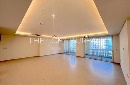 Apartment - 3 Bedrooms - 4 Bathrooms for sale in Tower 23 - Viva Bahriyah - The Pearl Island - Doha