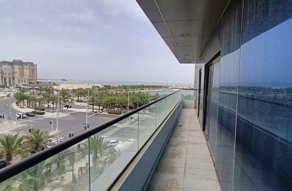 Apartment - 2 Bedrooms - 3 Bathrooms for rent in Marina Tower 02 - Marina District - Lusail