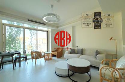 Apartment - 1 Bedroom - 2 Bathrooms for rent in Gewan Island - The Pearl Island - Doha