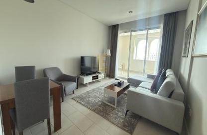 Apartment - 1 Bedroom - 2 Bathrooms for rent in Viva West - Viva Bahriyah - The Pearl Island - Doha