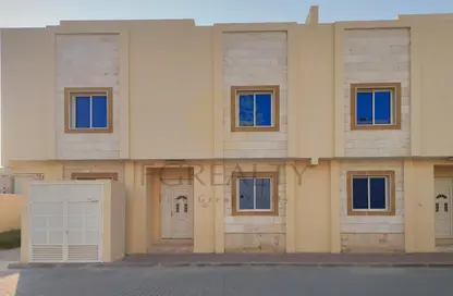 مجمع سكني - 6 غرف نوم - 4 حمامات للايجار في Al Sakhama - الدوحة