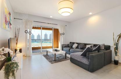 Apartment - 1 Bedroom - 2 Bathrooms for rent in Al Mutahidah Tower - Viva Bahriyah - The Pearl Island - Doha