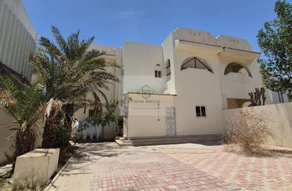 فيلا - 3 غرف نوم - 3 حمامات للايجار في سلاطة الجديدة - سلاطة - الدوحة