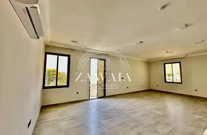 شقة - 2 غرف نوم - 3 حمامات للايجار في 35 بن عمران - فريج بن عمران - الدوحة