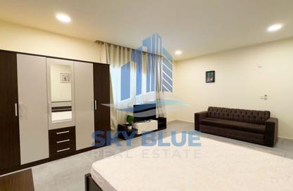 Penthouse - Studio - 1 Bathroom for rent in Al Duhail - Al Duhail - Doha