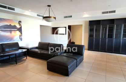 Apartment - 2 Bedrooms - 3 Bathrooms for rent in West Porto Drive - Porto Arabia - The Pearl Island - Doha