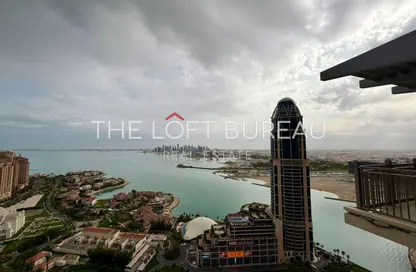 Apartment - 3 Bedrooms - 5 Bathrooms for rent in Abraj Bay - Abraj Quartiers - The Pearl Island - Doha