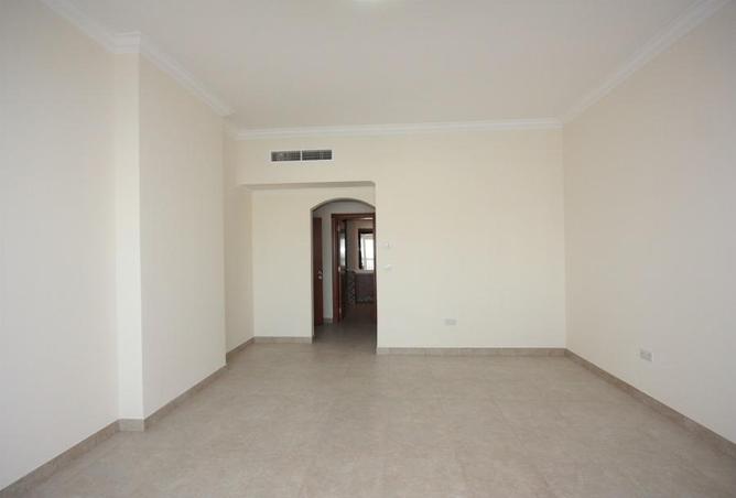 54296230 - صورة العقار 3