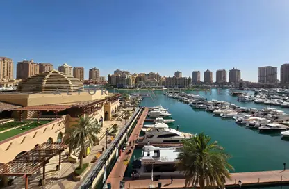 تاون هاوس - غرفة نوم - 2 حمامات للايجار في منازل تاون هاوس - بورتو أرابيا - جزيرة اللؤلؤة - الدوحة