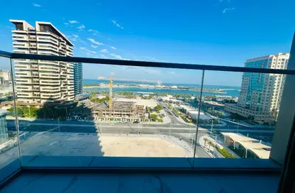 Apartment - 1 Bedroom - 2 Bathrooms for sale in Marina Tower 23 - Marina District - Lusail