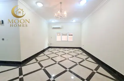 Apartment - 2 Bedrooms - 2 Bathrooms for rent in Muntazah 7 - Al Muntazah - Doha